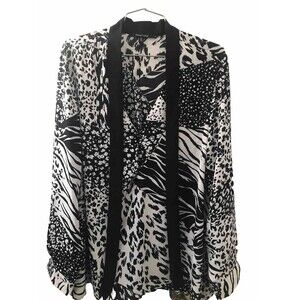 New Looks Wormen’s Black & White Blouse /Shirt Side 1X